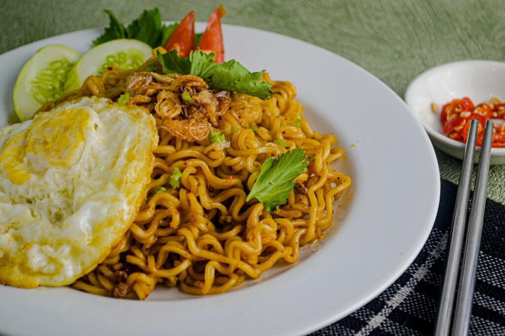 mie goreng, fried noodles, dish